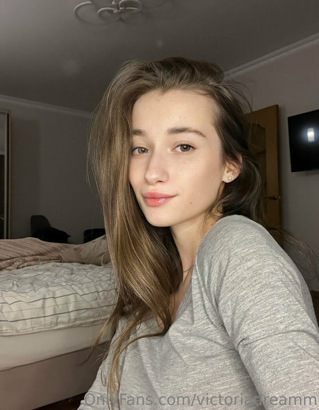 victoriadreamm hot actress gallery