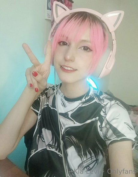 kialevi hot pornstar photo