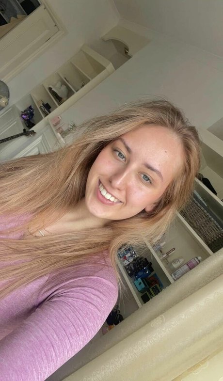 mimisounds model naked photo