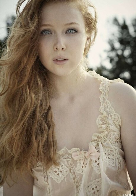 Molly Quinn art pornstar gallery