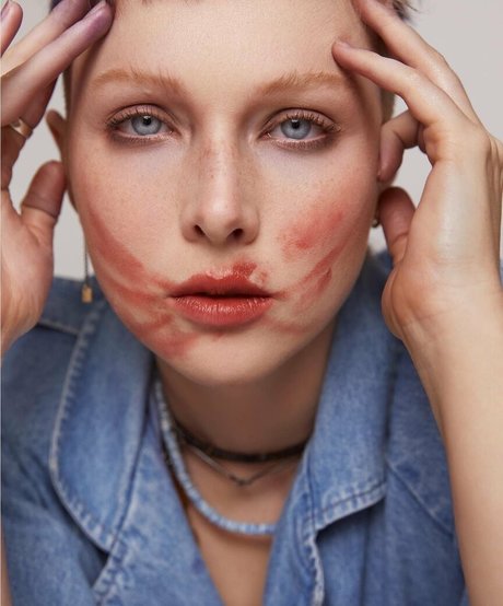 Molly Quinn star beautiful gallery