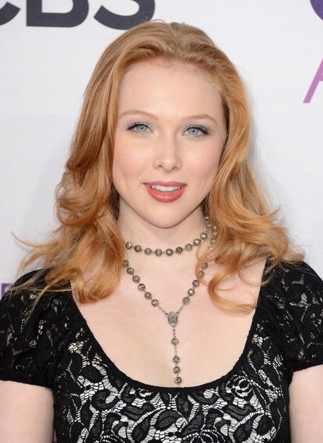 Molly Quinn adult model picture