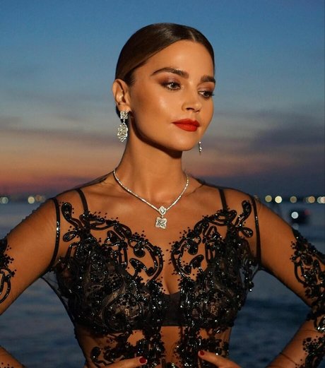 Jenna Louise Coleman star nice picture