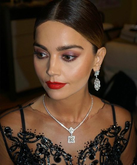 Jenna Louise Coleman pretty model image