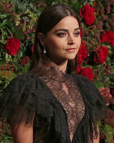 Jenna Louise Coleman model perfect picture