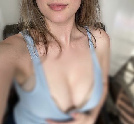 Allura Mora free pornstar archive