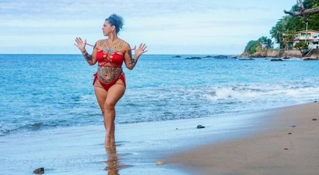 Danielle Colby erotic model images