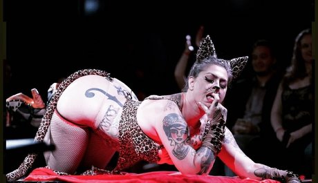 Danielle Colby model perfect picture