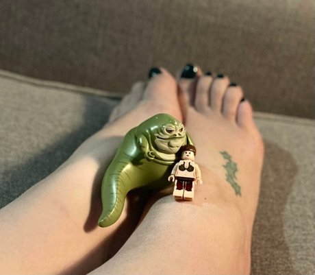 Curvy Nerd Penny star images