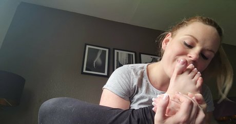 queengf90lite star hd archive