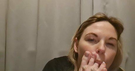 queengf90lite hd star photos