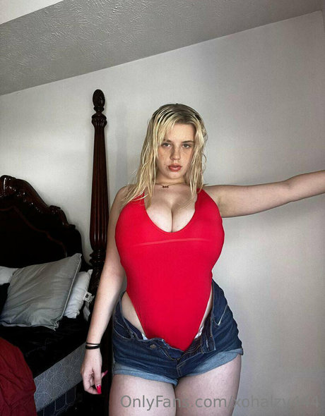 Xohalzy444 model high quality image