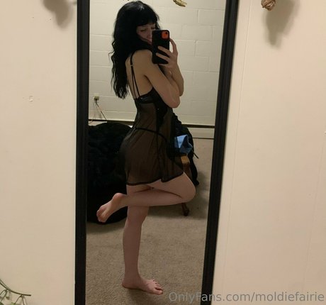 moldiecorpse pornstar beautiful pic