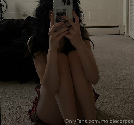moldiecorpse star xxx picture