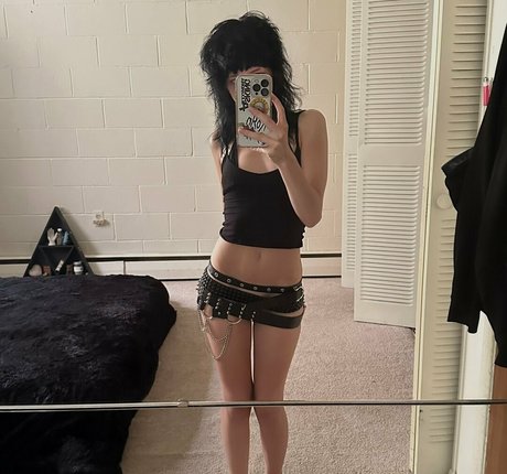 moldiecorpse model best photos