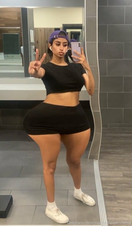 theultimatedeciever hd actress pic