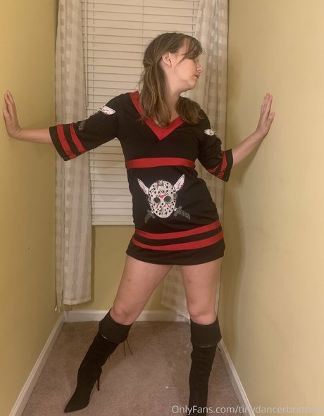 tinydancerbrittfree star erotic picture