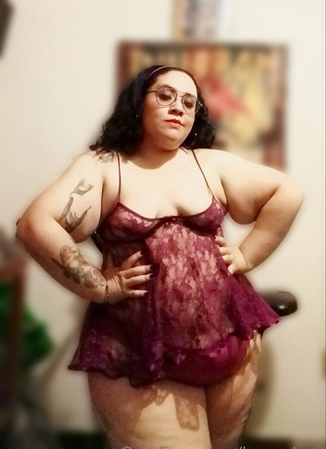 anabattory naked model photos