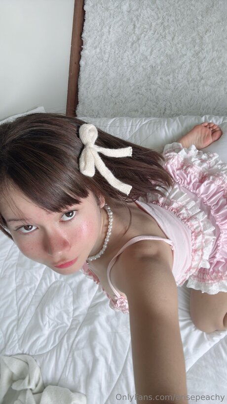 arisepeachy erotic star picture