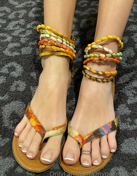 myposedtoes beautiful model pics