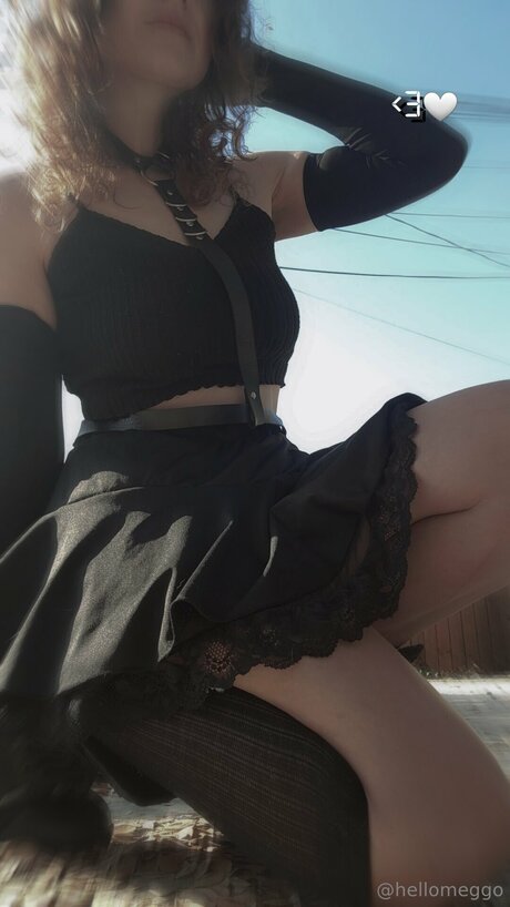 hellomeggo hot model pic