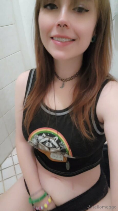 hellomeggo erotic model photo