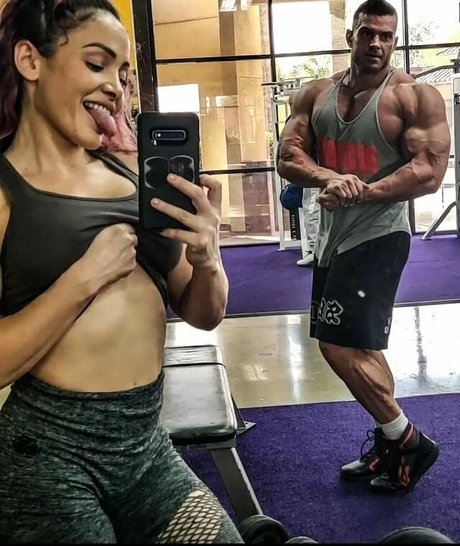 Melissa Santos nude actress pic