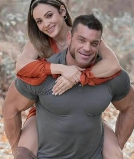 Melissa Santos model sexy images