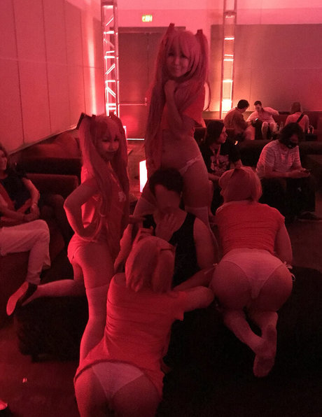 Emirichu high quality pornstar pic