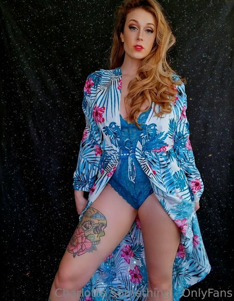 Charlotte Herbert nude model img