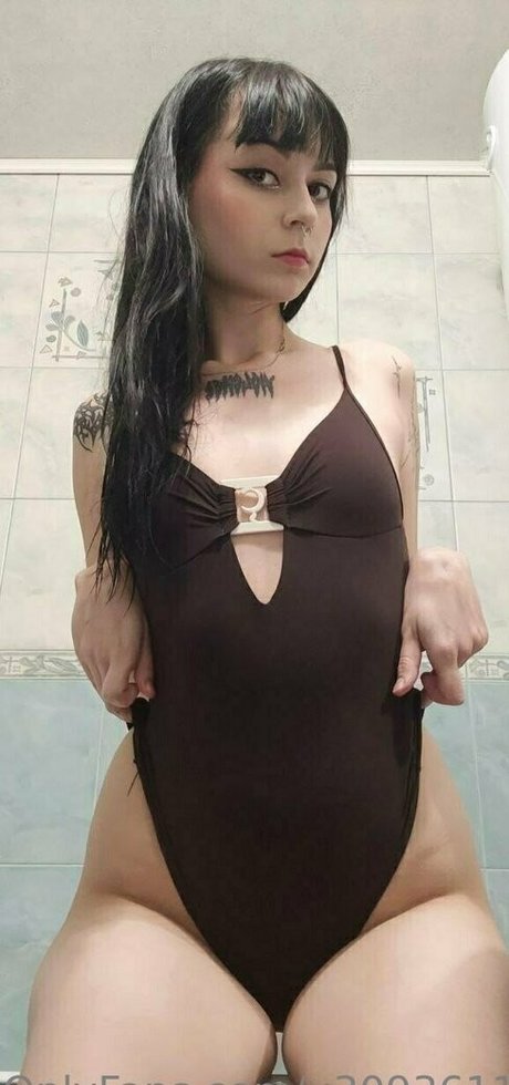 naomi bright star nice pics