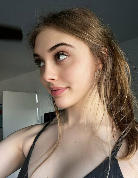 mileymontana1 exclusive actress image