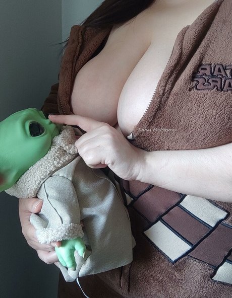 Lady McBosom model nice picture