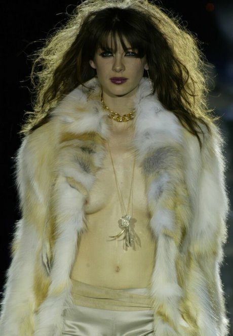 Caitriona Balfe xxx star photos