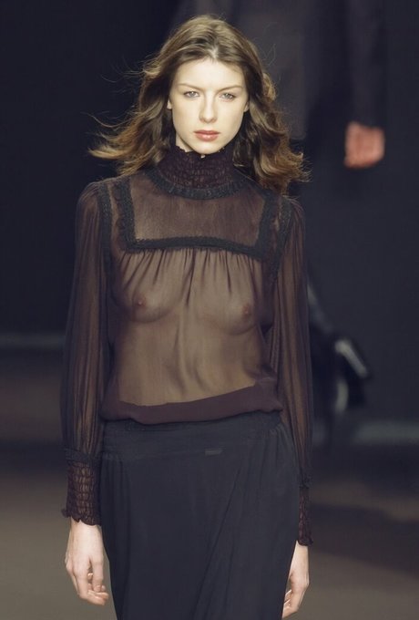 Caitriona Balfe star exclusive pics