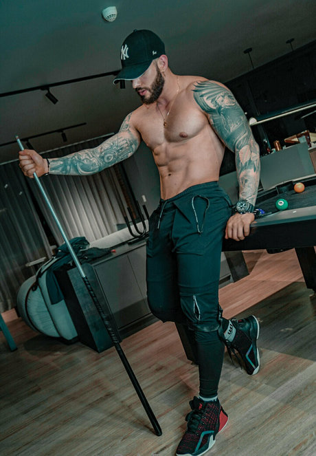 olivercolt star hot images