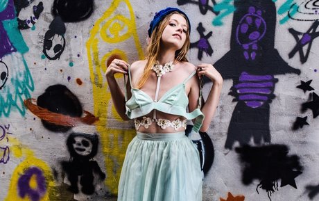 Cynda Mcelvana perfect star img