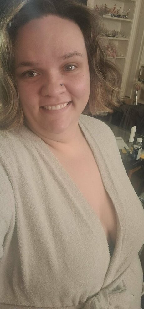 toasterd model exclusive gallery