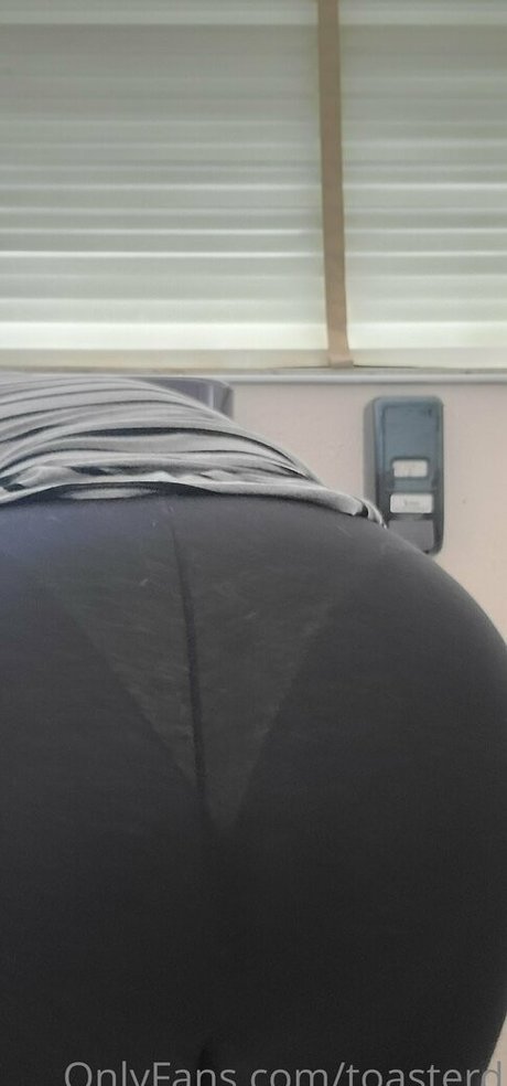 toasterd nude model picture