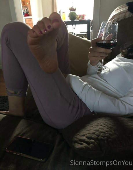 siennastompsonyou pornographic actress images