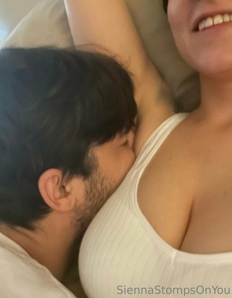 siennastompsonyou free model galleries