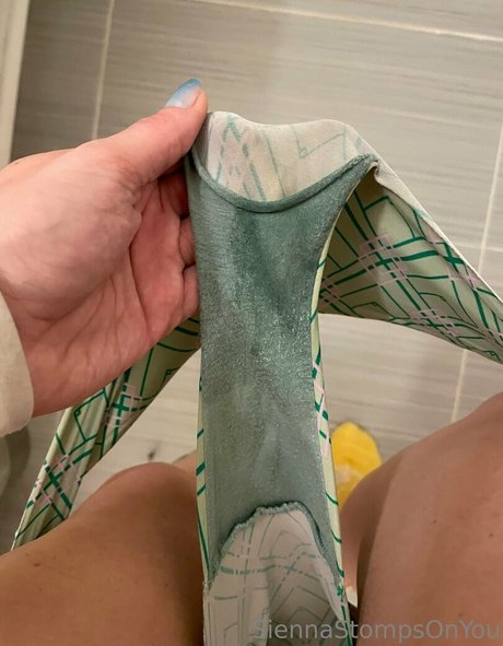 siennastompsonyou erotic pornstar gallery