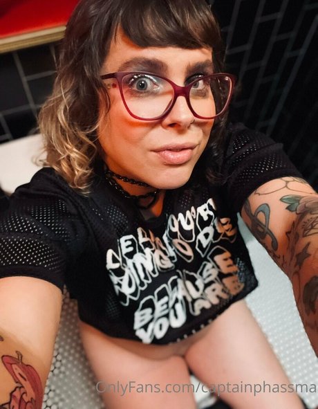 captainphassma star adult gallery