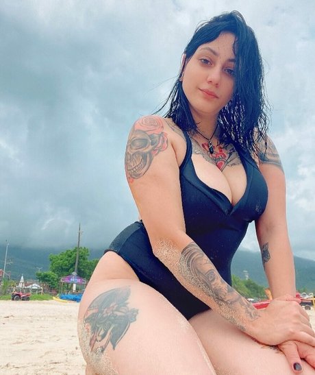 Deborah Milano pornstar naked photo