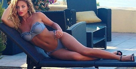 Tanya The Cat naked pornstar pics