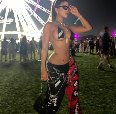 Stunnabby_ nudes actress images