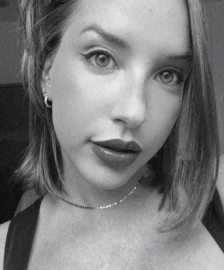 JackieMButler high quality pornstar images