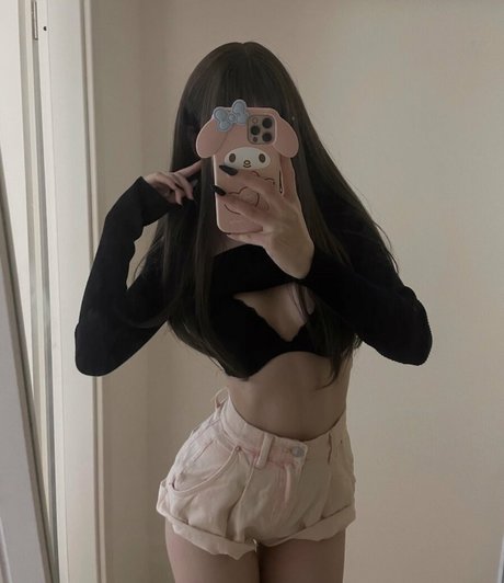 Bnniesxo model perfect img