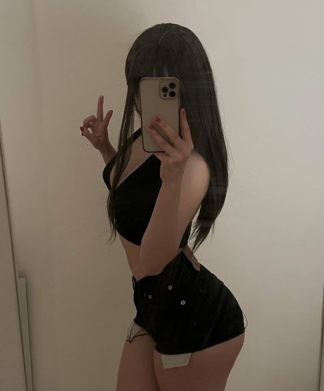 Bnniesxo nude pornstar gallery