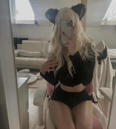 Bnniesxo nice pornstar img